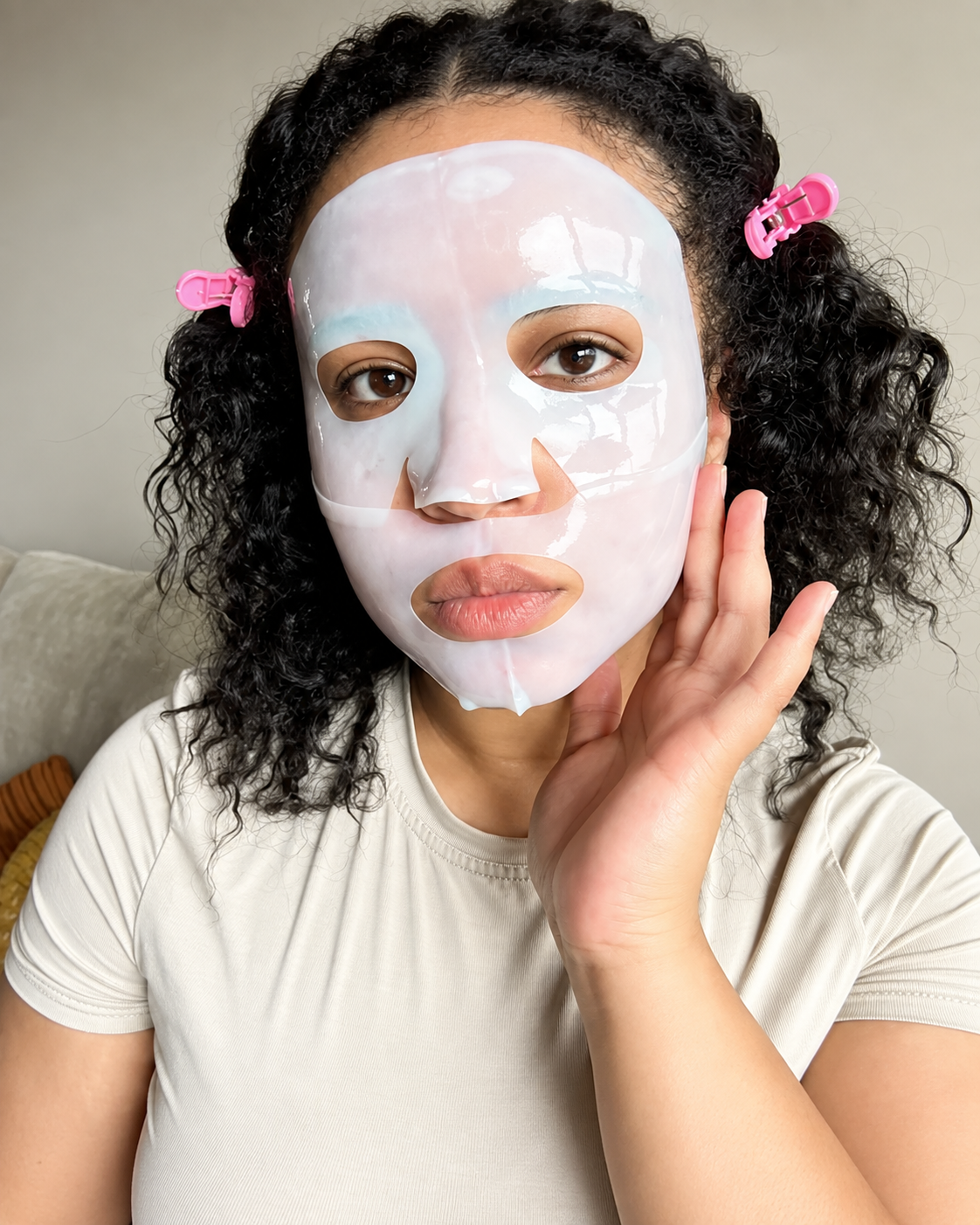 Customer wearing the mask, pressing it into the cheek